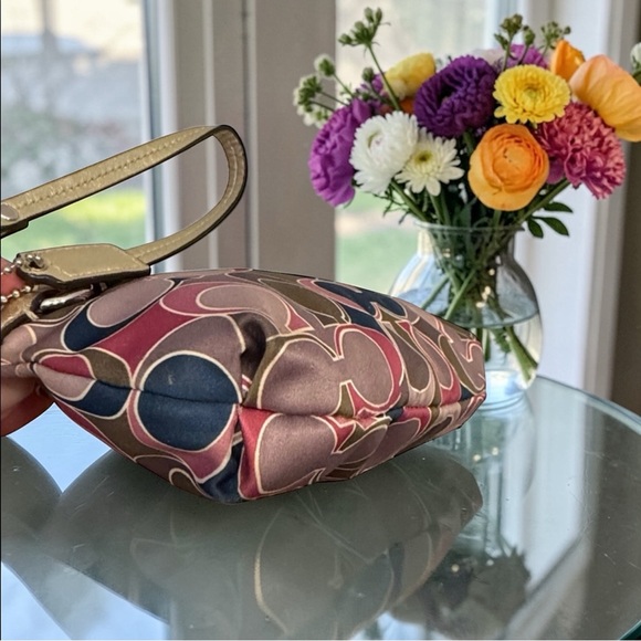 Coach scarf print sateen signature C wristlet wallet with hangtag - Picture 3 of 6